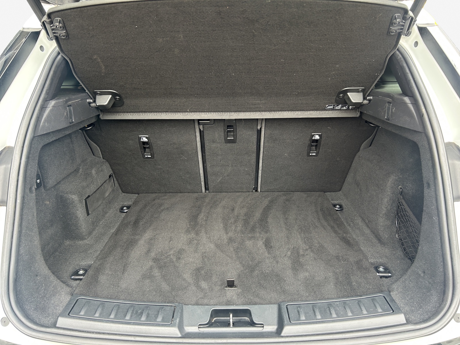 LAND ROVER Range Rover Evoque R-Dynamic P 200 HSE AT9-image-12