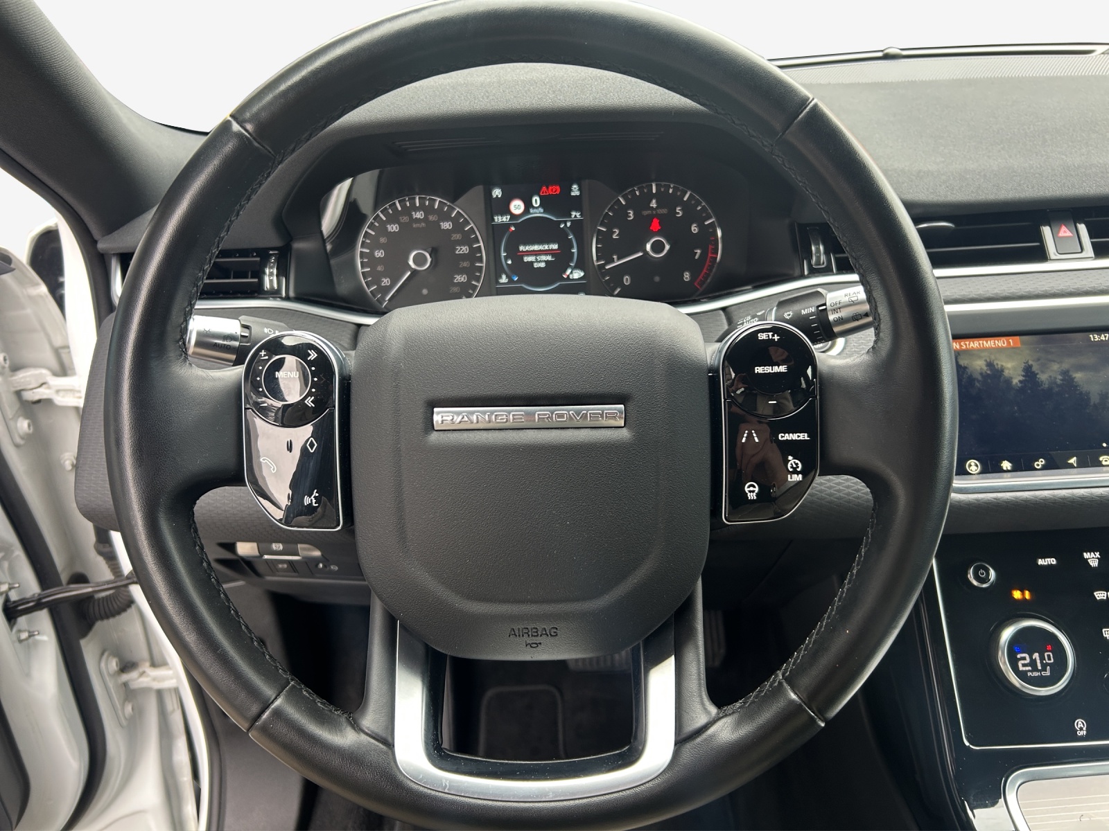LAND ROVER Range Rover Evoque R-Dynamic P 200 HSE AT9-image-9