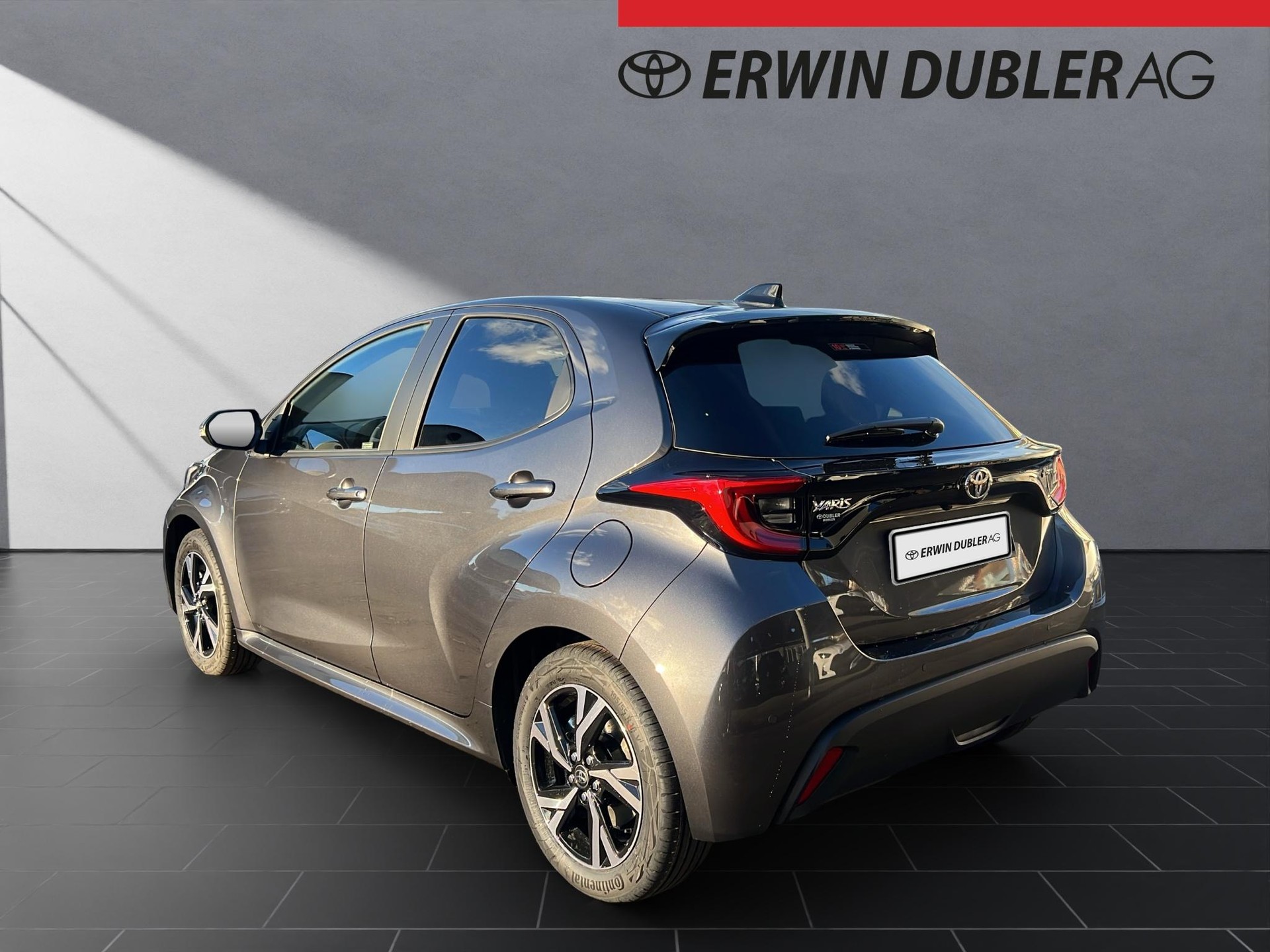 TOYOTA Yaris 1.5 VVT-i HSD Trend-image-2