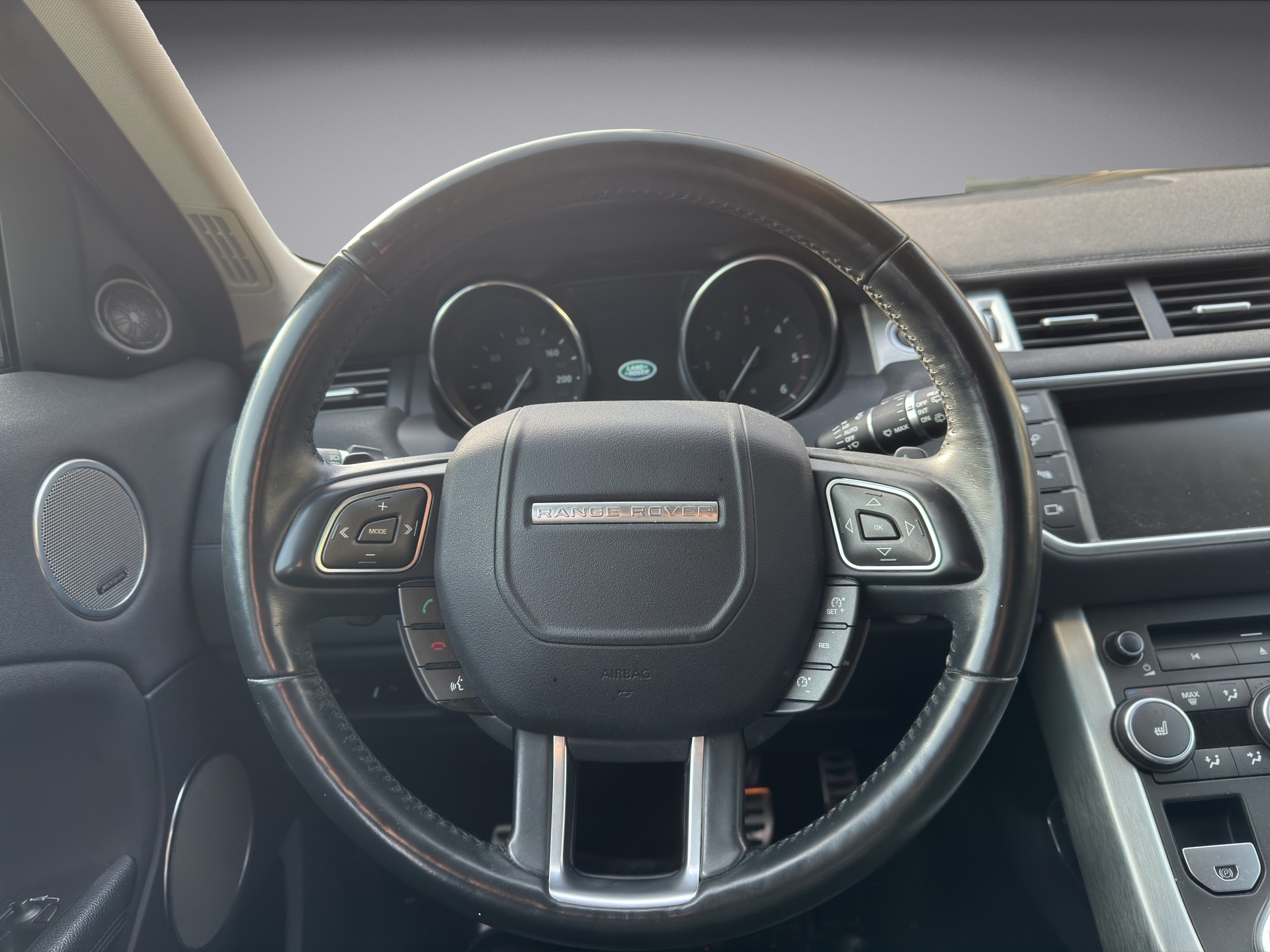 LAND ROVER Range Rover Evoque 2.0 TD4 SE-image-8