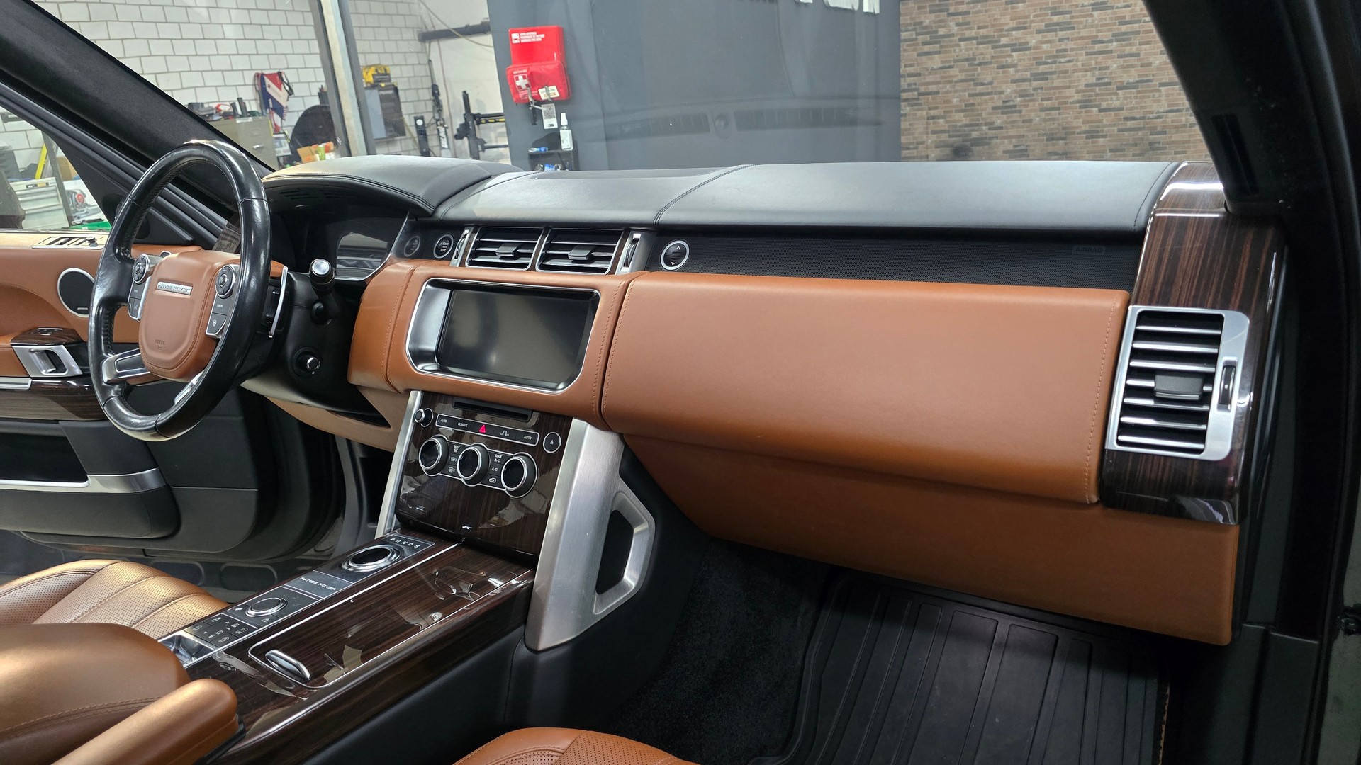 LAND ROVER Range Rover 5.0 V8 SC Autobiography Automatic-image-22