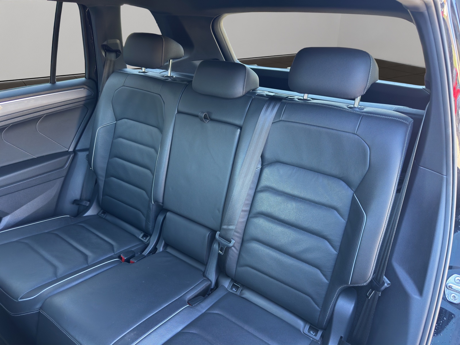 VW Tiguan Allspace 2.0 TDI SCR Highline 4Motion DSG-image-14