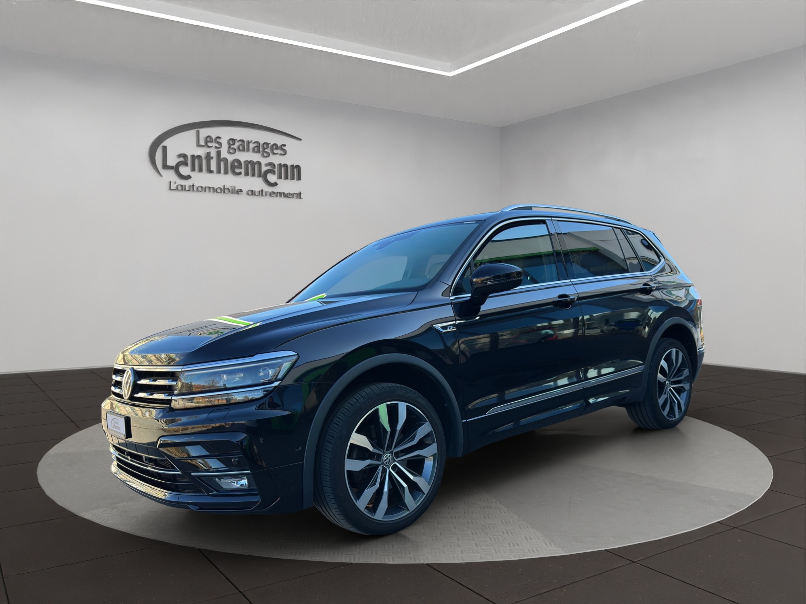 VW Tiguan Allspace 2.0 TDI SCR Highline 4Motion DSG-image-0