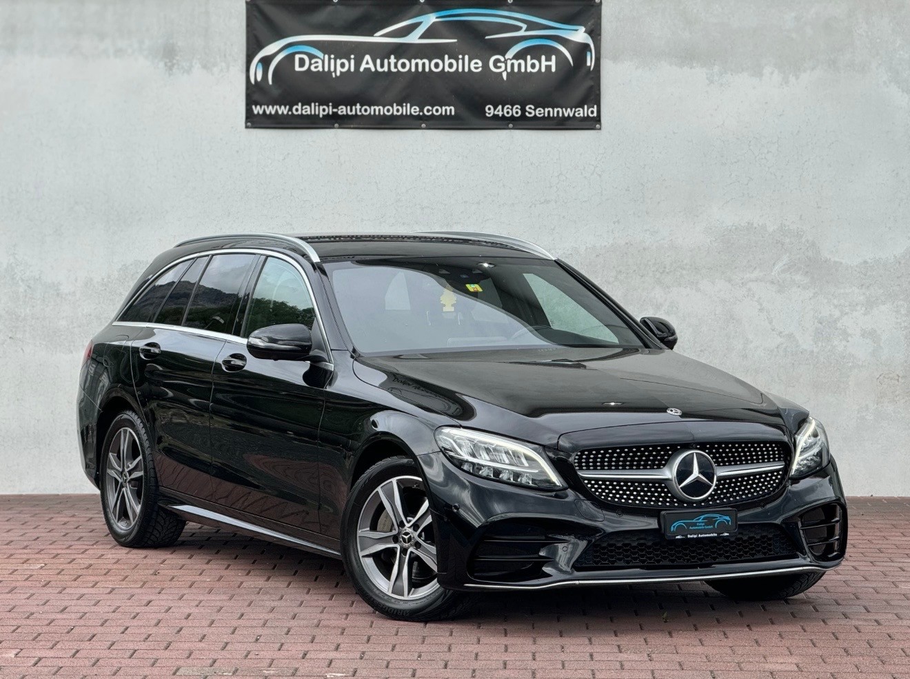MERCEDES-BENZ C 220 d AMG Line 9G-Tronic-image-0
