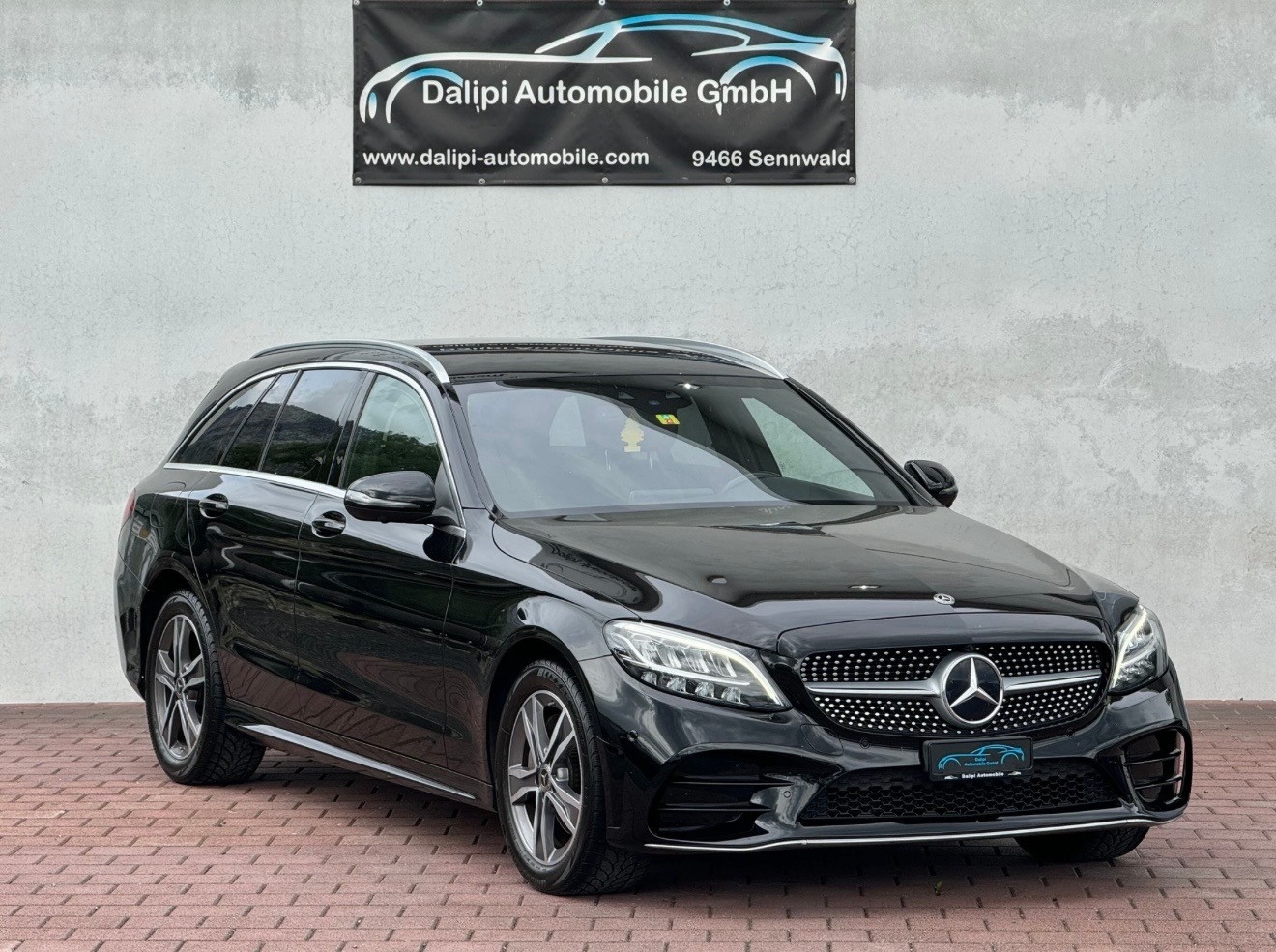 MERCEDES-BENZ C 220 d AMG Line 9G-Tronic-image-2
