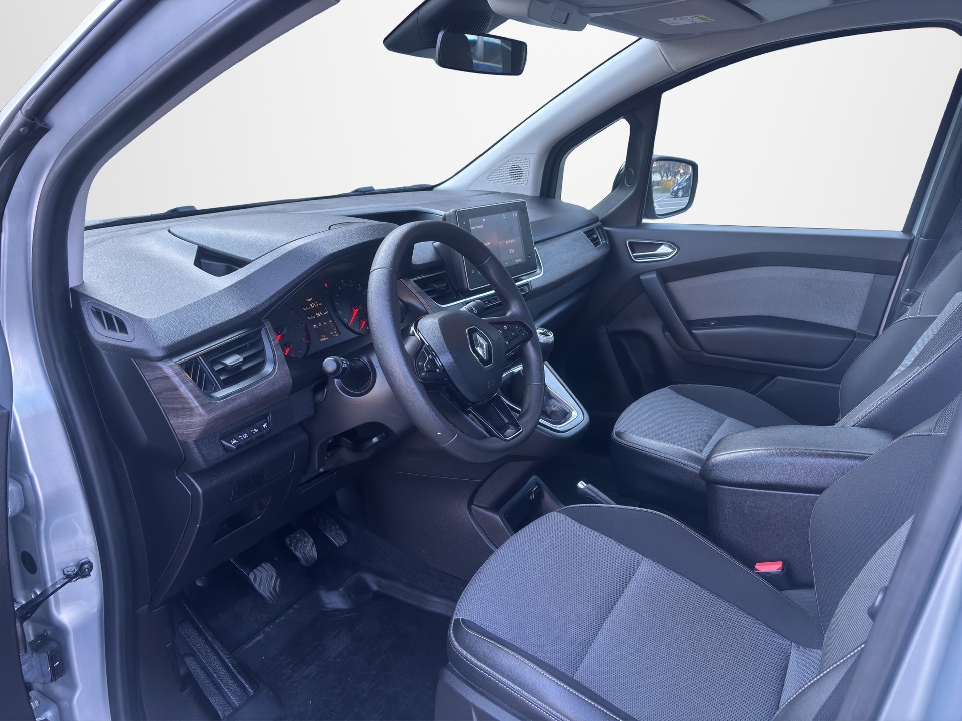 RENAULT Kangoo 1.3 TCe 130 PF Edition One-image-8