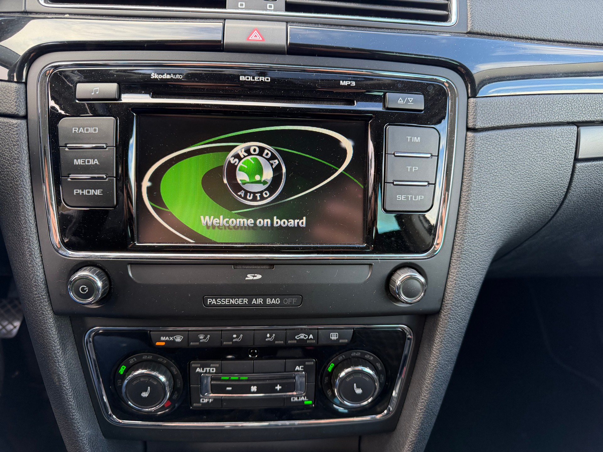 SKODA Superb Combi 1.8 TSI Elegance 4x4-image-5