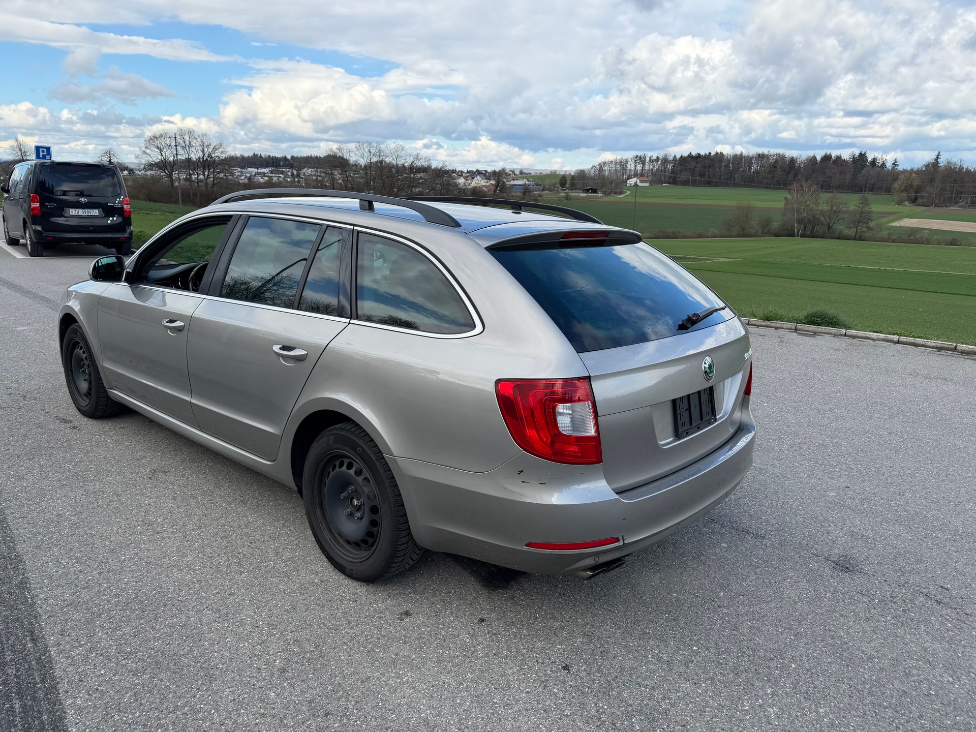 SKODA Superb Combi 1.8 TSI Elegance 4x4-image-2