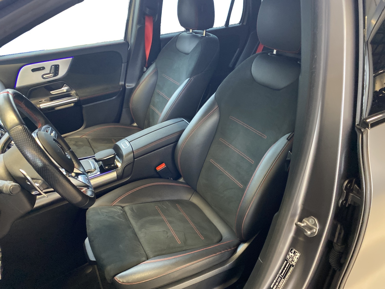 MERCEDES-BENZ GLA 35 AMG 4MATIC-image-5