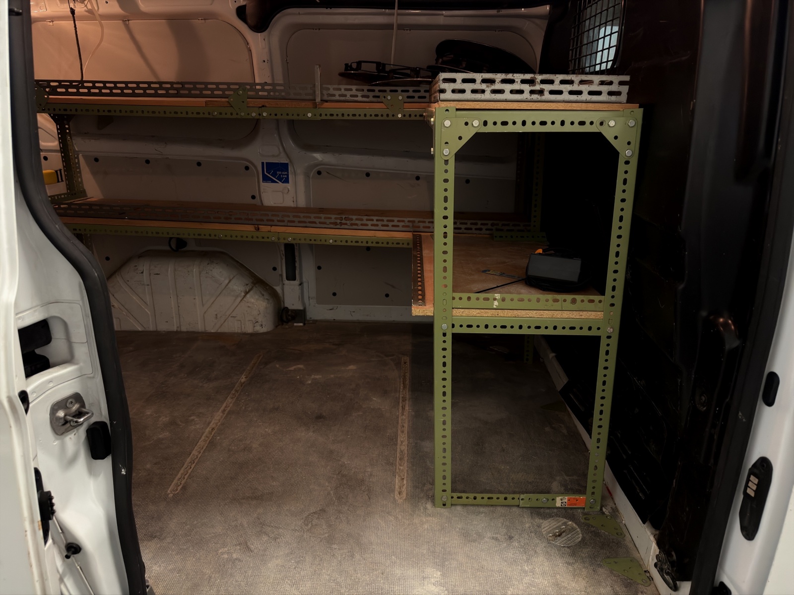 FORD FORD Transit Custom Van 280 L1H1Trend 105 PS-image-13