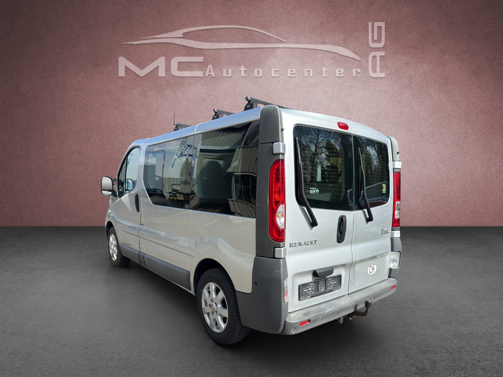 RENAULT Trafic 2.0dCi Eco Passenger Authentique-image-2