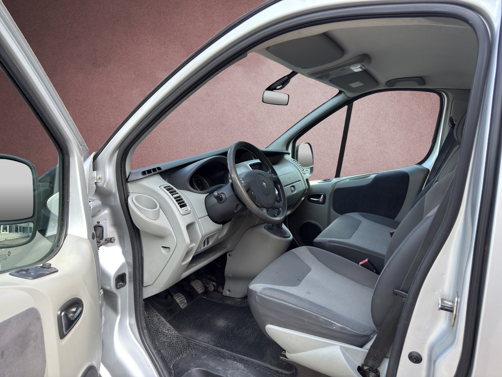 RENAULT Trafic 2.0dCi Eco Passenger Authentique-image-6