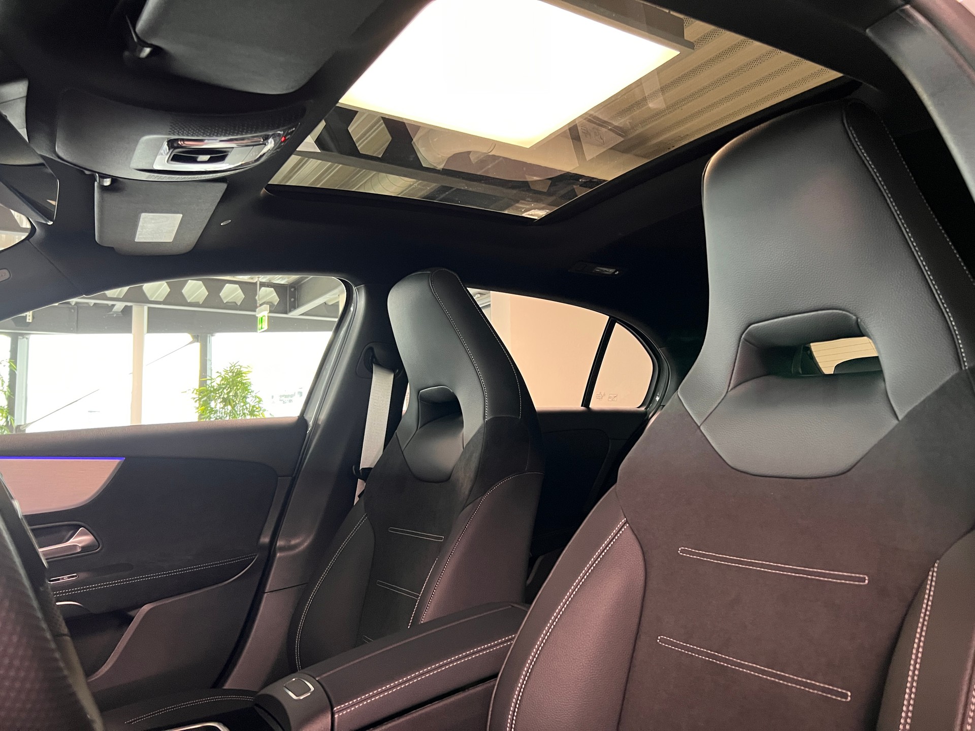 MERCEDES-BENZ A 250 4Matic 8G-DCT-image-10