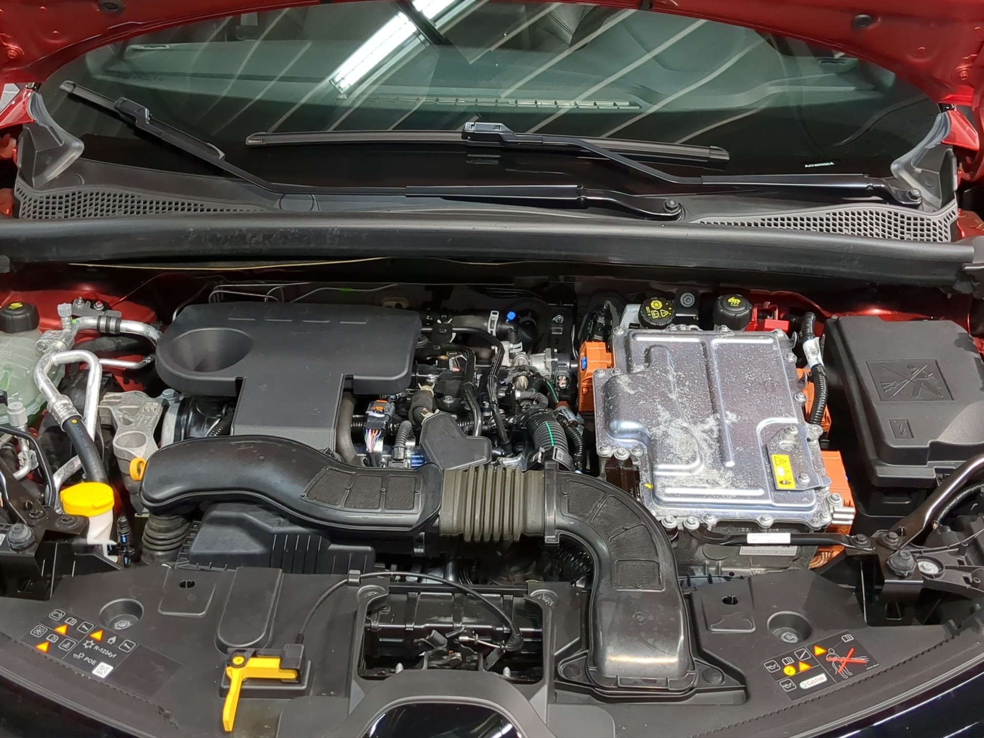 RENAULT Captur 1.6 E-Tech 145 Rive Gauche DHT-image-22