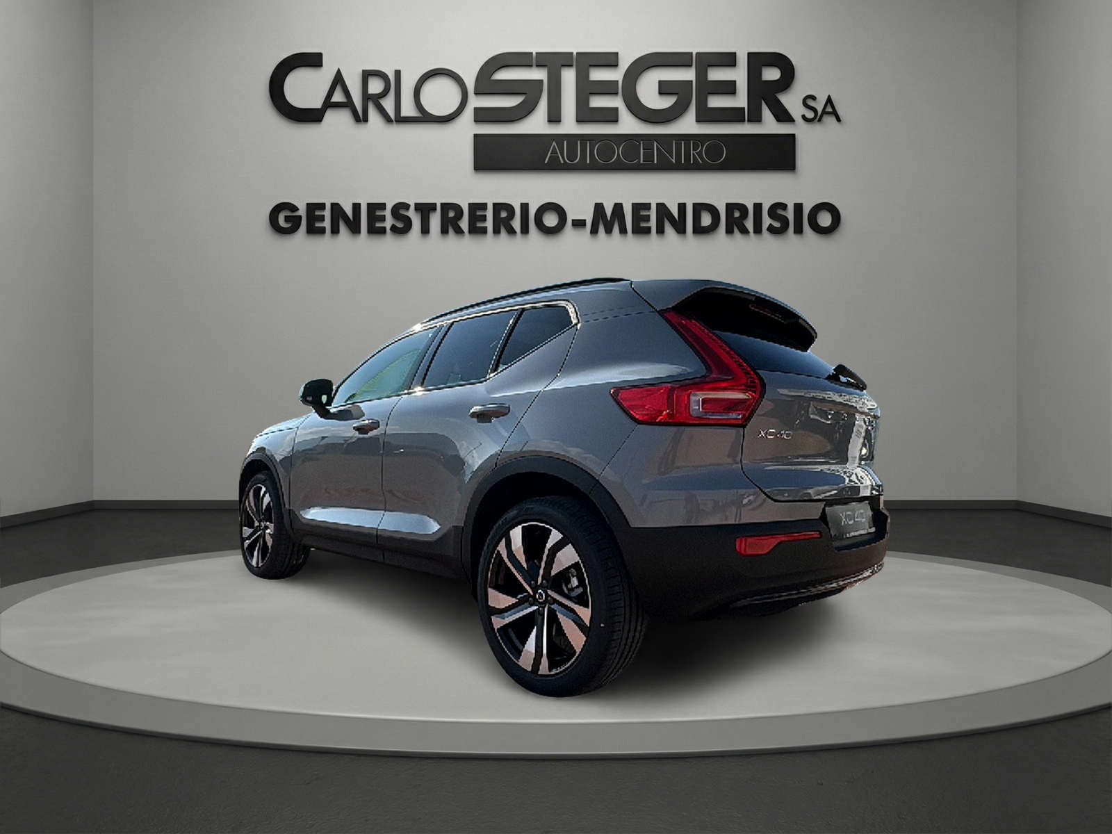 VOLVO XC40 B3 Benzin Mild Hybrid Plus Dark DCT-image-7