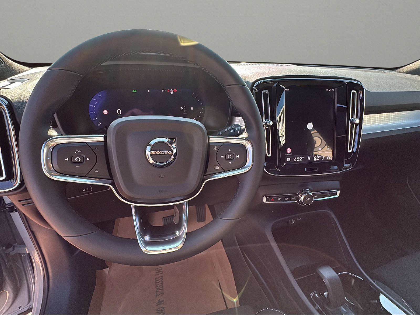 VOLVO XC40 B3 Benzin Mild Hybrid Plus Dark DCT-image-11