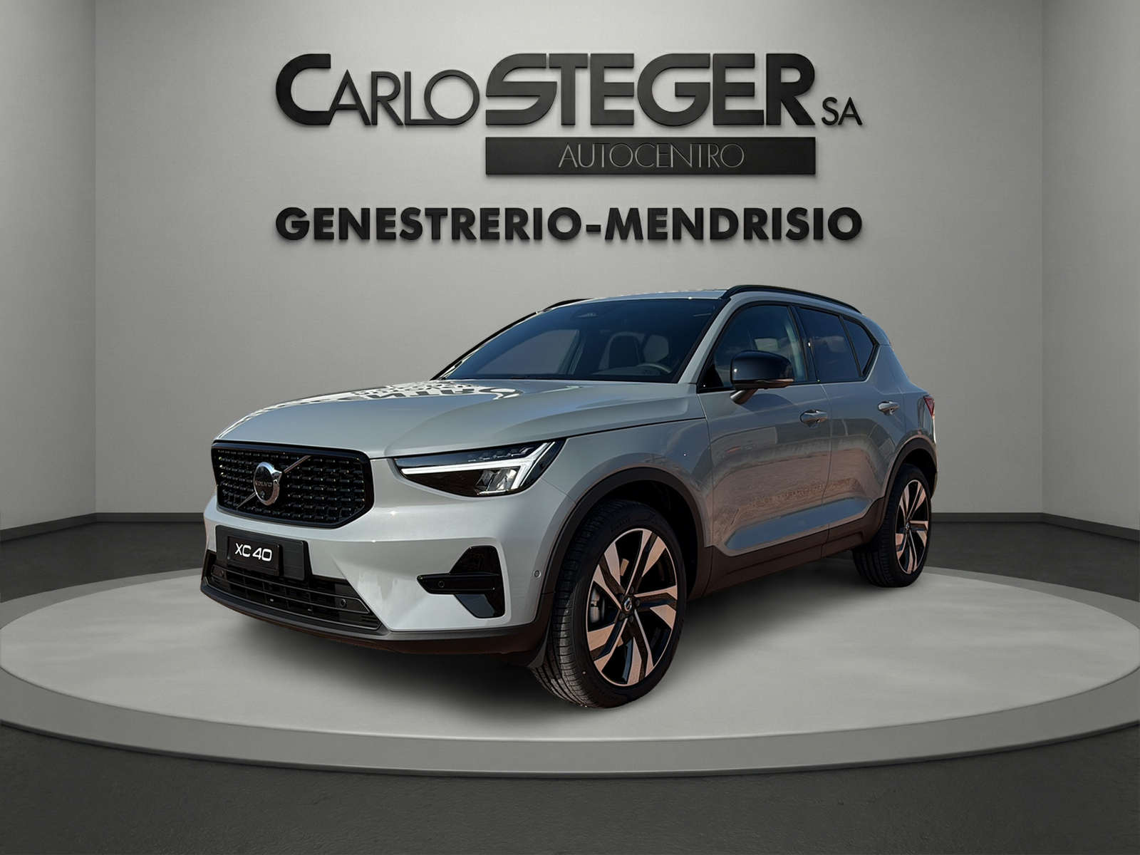 VOLVO XC40 B3 Benzin Mild Hybrid Plus Dark DCT-image-0