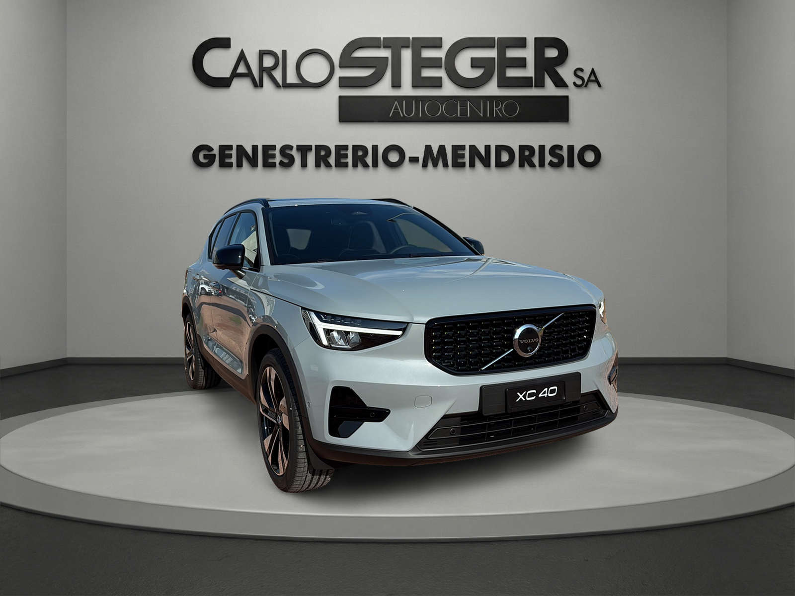 VOLVO XC40 B3 Benzin Mild Hybrid Plus Dark DCT-image-13