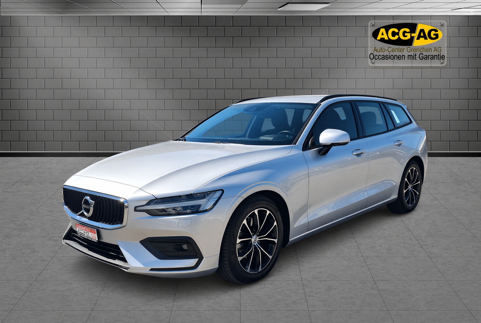 VOLVO V60 D3 AWD Momentum Geartronic ** CH-Fahrzeug mit Gratis Service Paket 150000 km oder 10 Jahre **-image-2