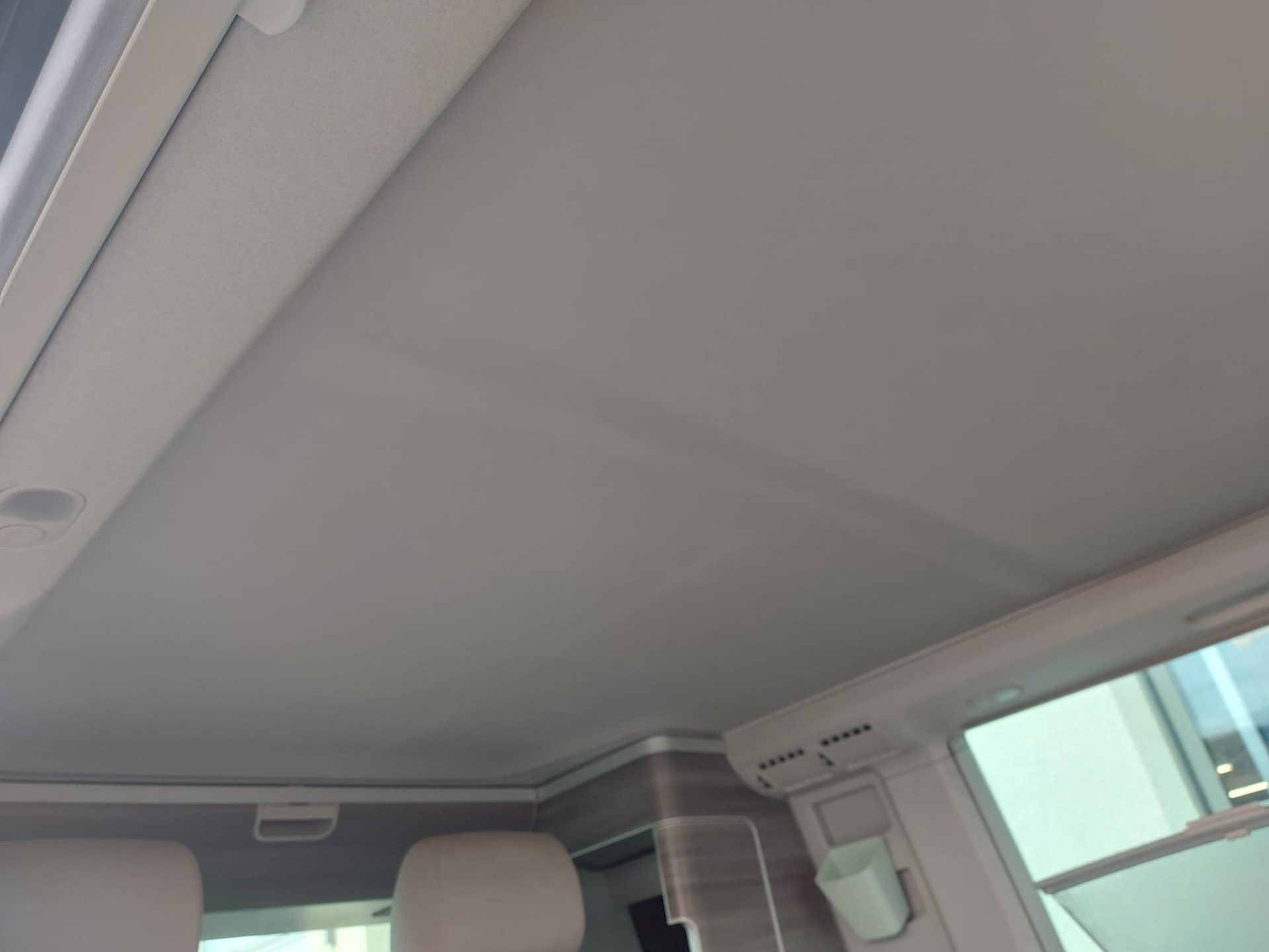VW T6 California 3000 2.0 TDI 150 Oc. Liberty DSG 4m-image-10