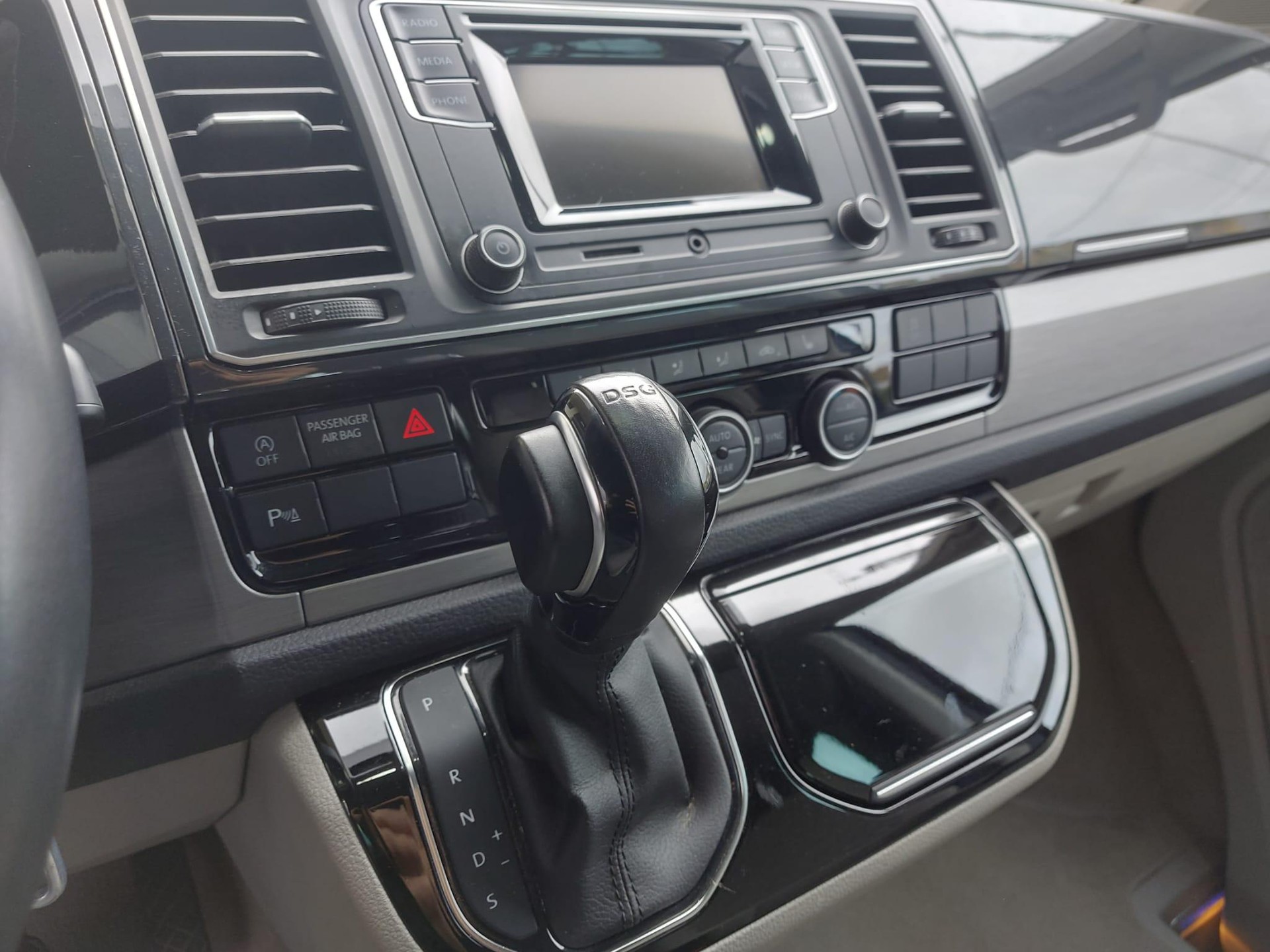 VW T6 California 3000 2.0 TDI 150 Oc. Liberty DSG 4m-image-14