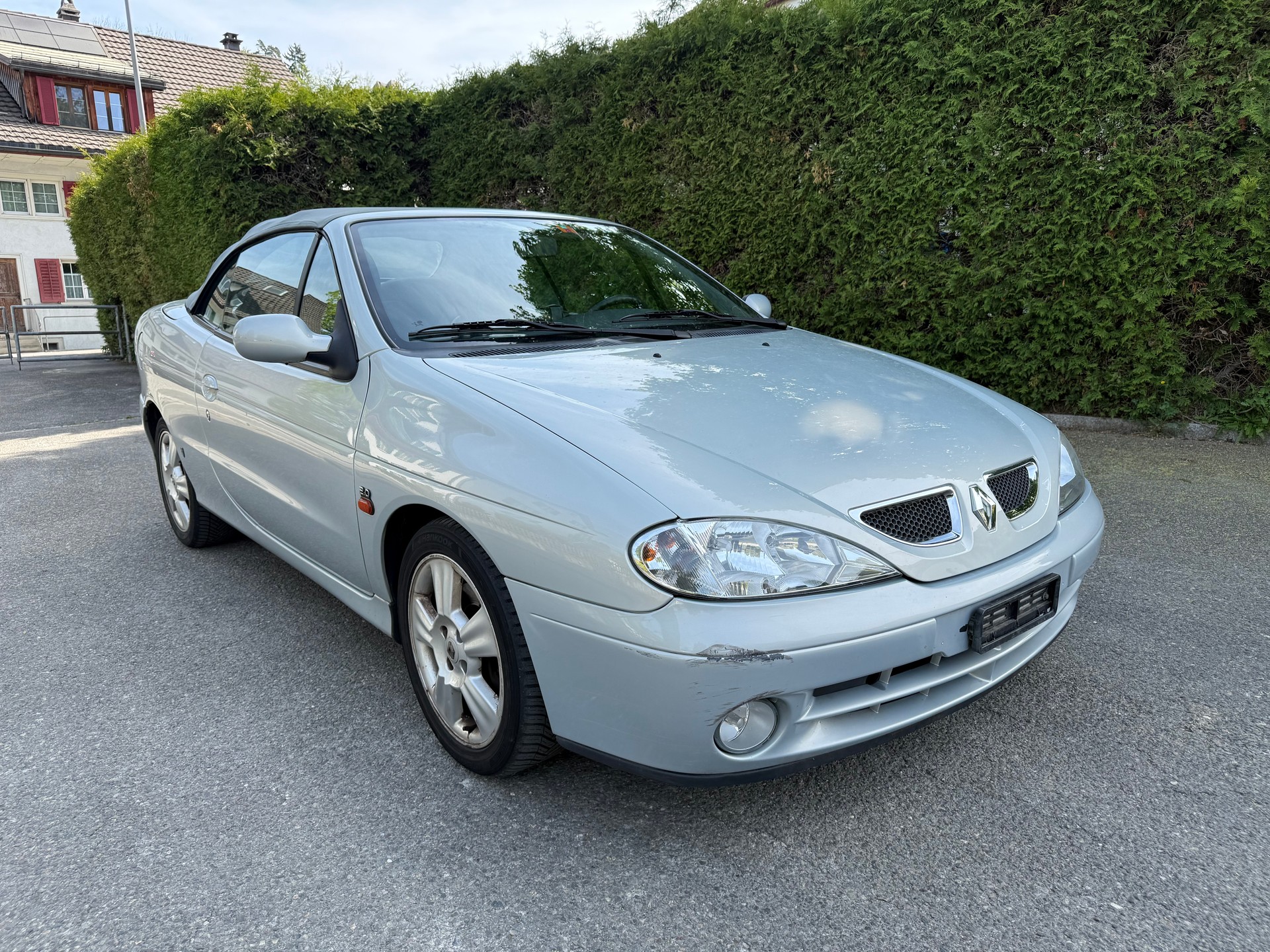 RENAULT Mégane 2.0 16V IDE Privilège-image-1