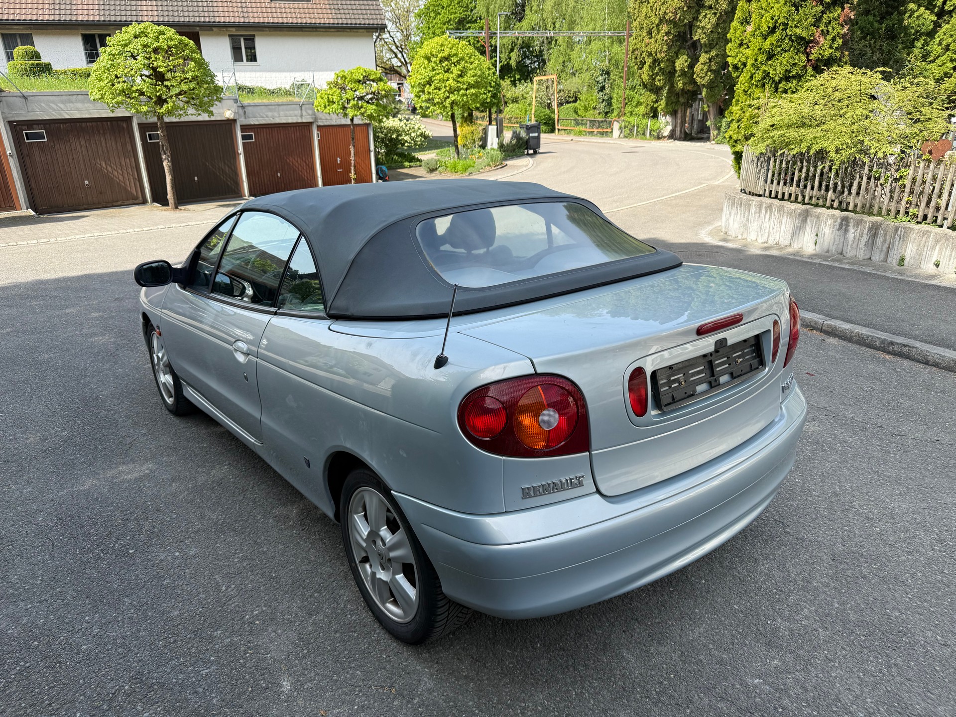 RENAULT Mégane 2.0 16V IDE Privilège-image-3