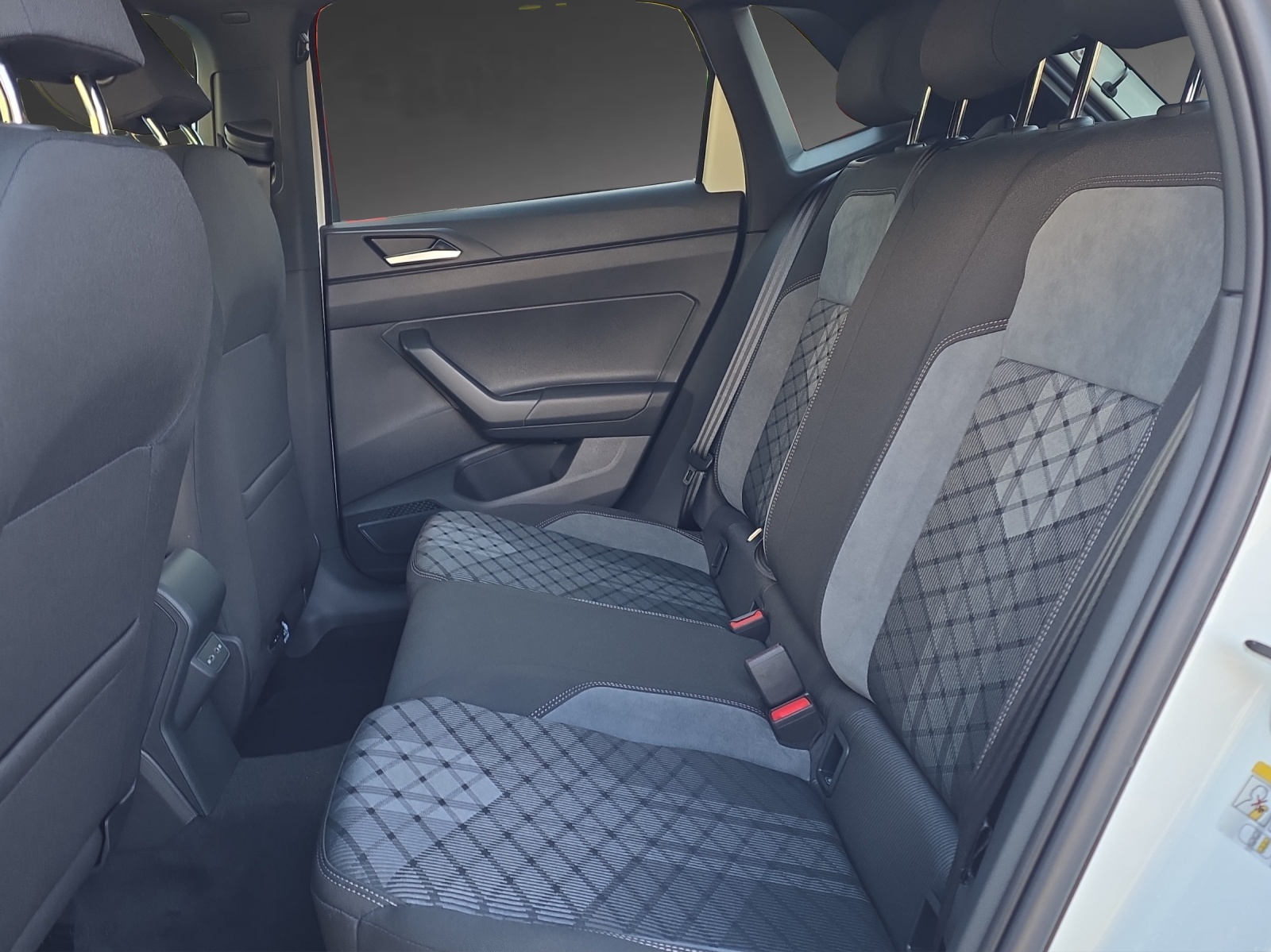 VW Polo 1.0 TSI R-Line DSG-image-6