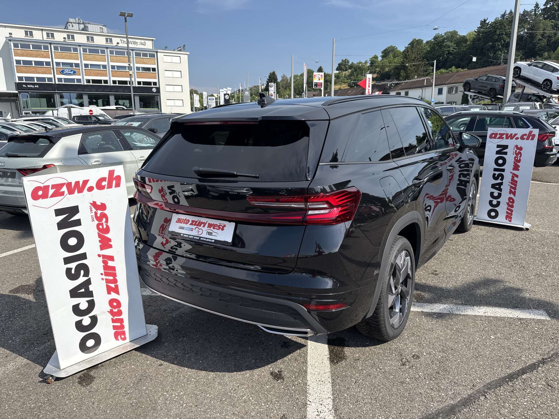 SKODA Kodiaq 2.0 TDi Sportline DSG-Automat 7-Plätzer-image-2