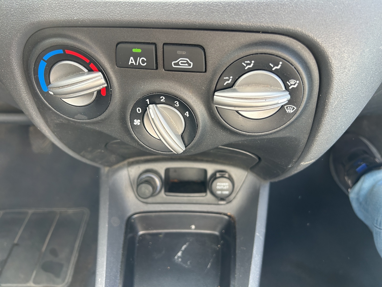 KIA Rio 1.4 16V Style-image-12