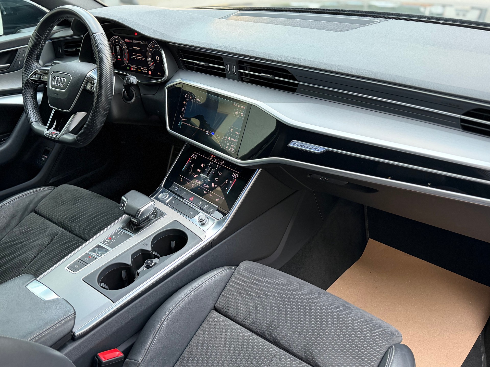 AUDI A6 Avant 55 TFSI Sport quattro S-tronic-image-14