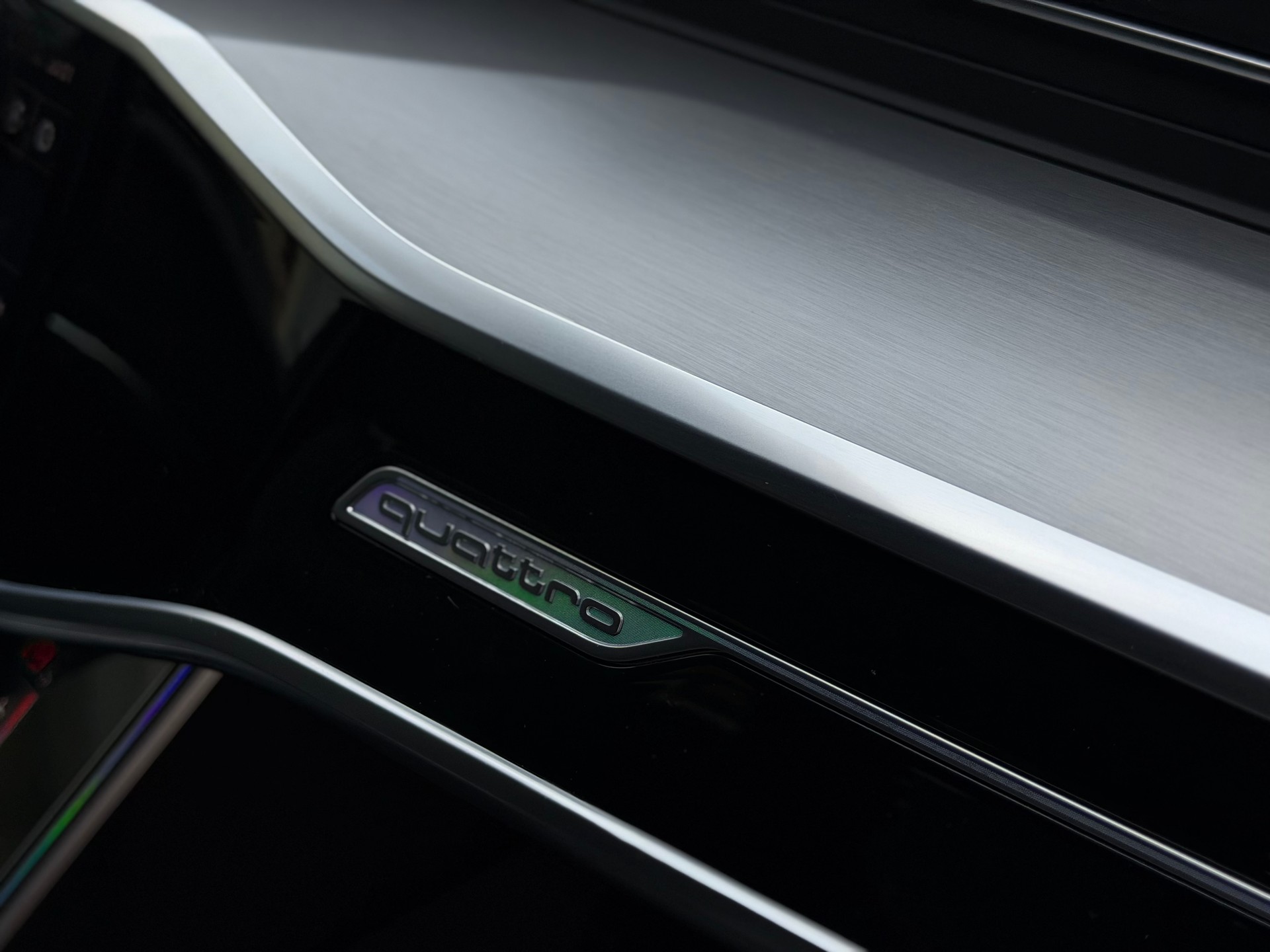 AUDI A6 Avant 55 TFSI Sport quattro S-tronic-image-17