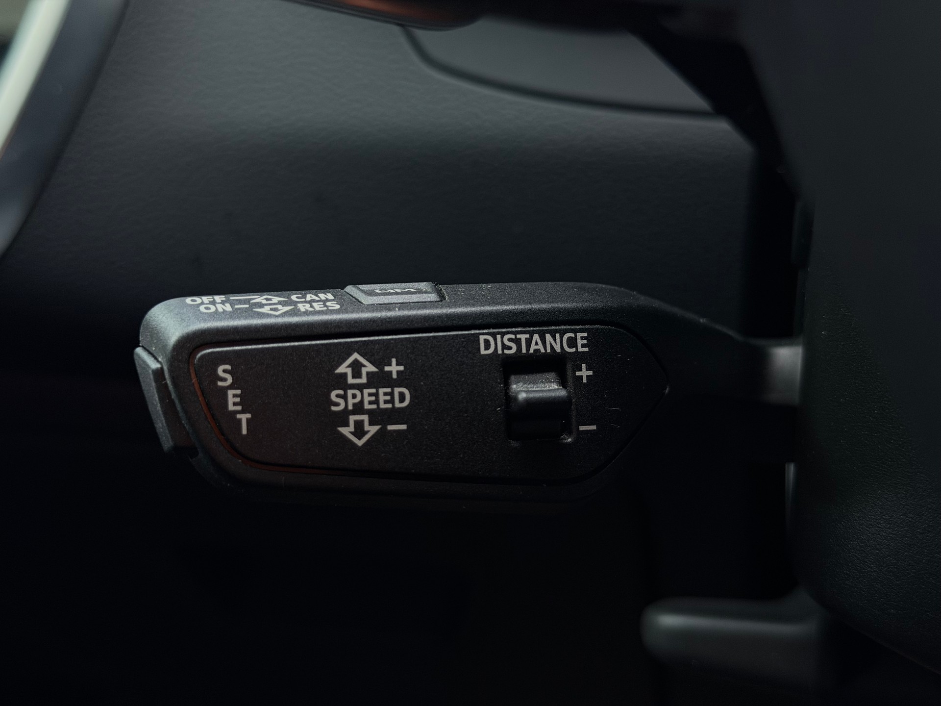 AUDI A6 Avant 55 TFSI Sport quattro S-tronic-image-27