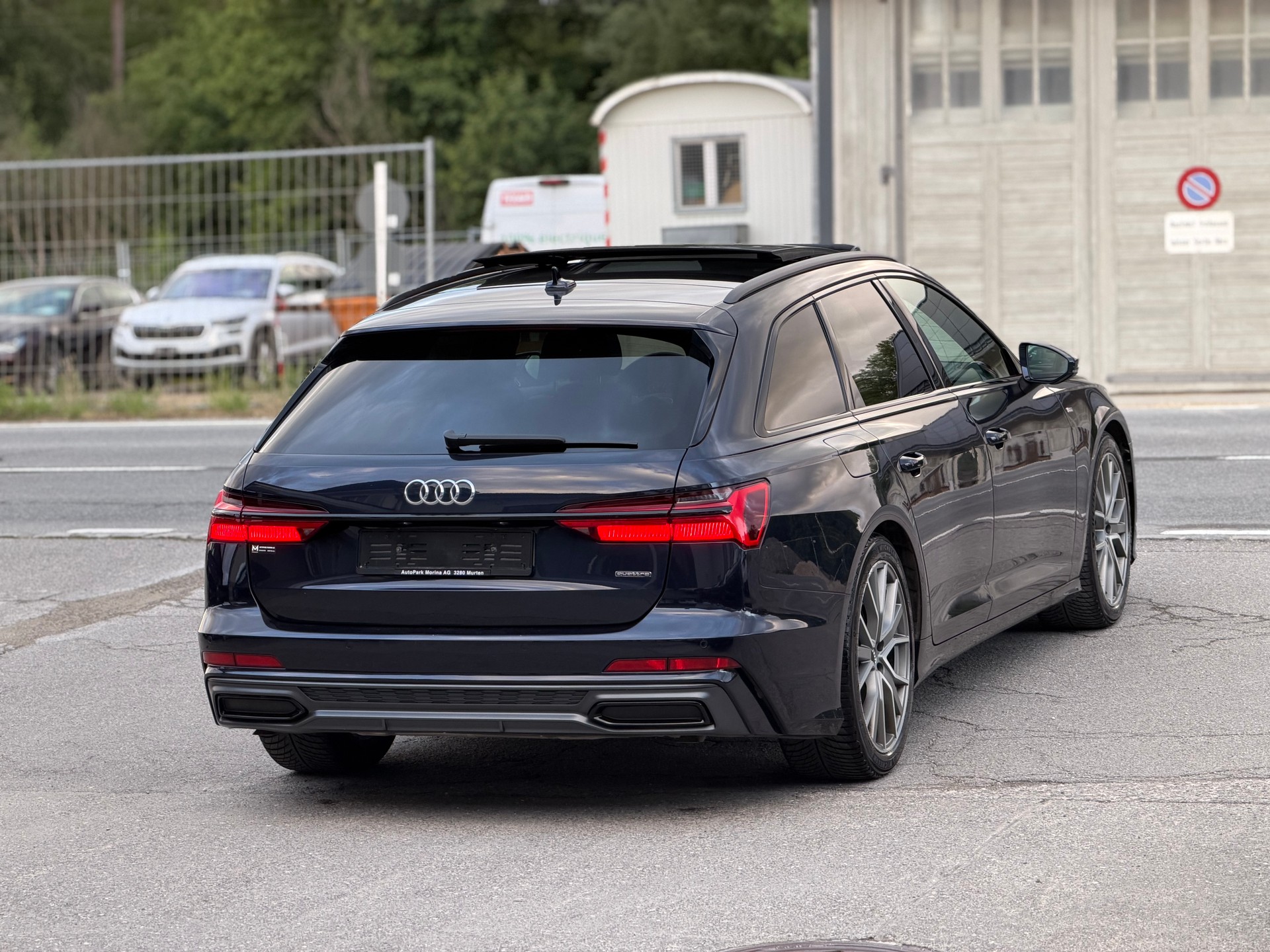 AUDI A6 Avant 55 TFSI Sport quattro S-tronic-image-4