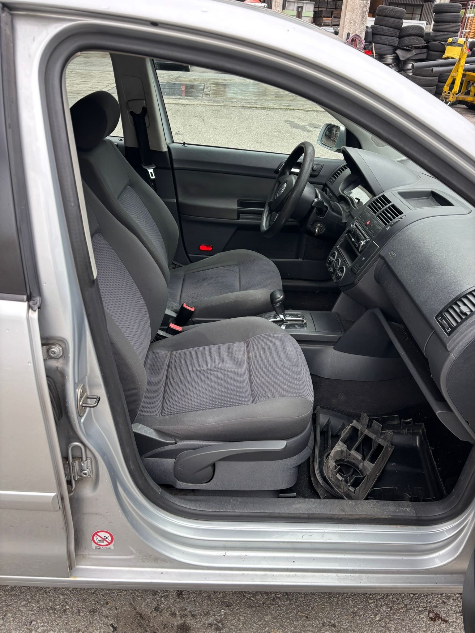 VW Polo 1.4 16V Comfortline-image-8