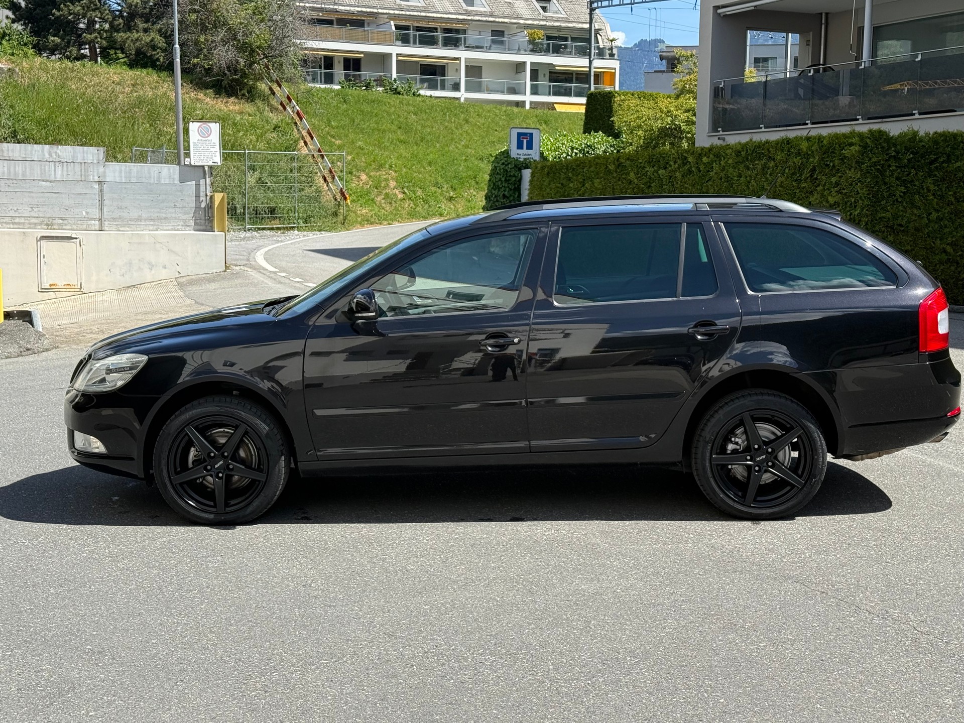 SKODA Octavia Combi 1.8 TSI Stöckli 4x4-image-7