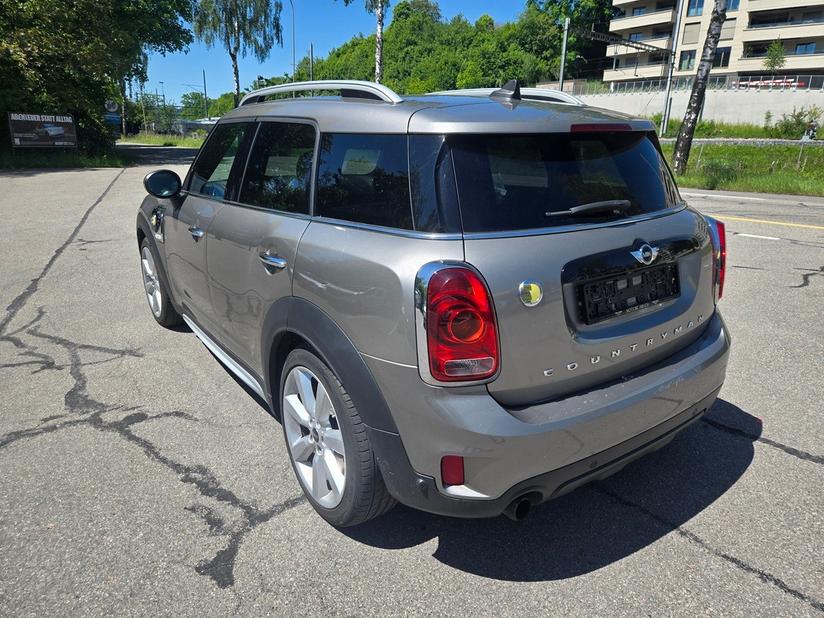 MINI Countryman F60 1.5i Cooper S E ALL4-image-2