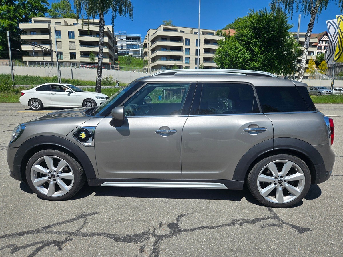 MINI Countryman F60 1.5i Cooper S E ALL4-image-1