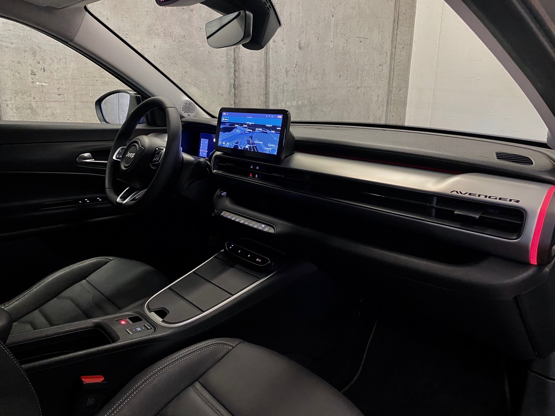 JEEP Avenger 1.2 Turbo*MildHybrid*Swiss*Summit*-image-4
