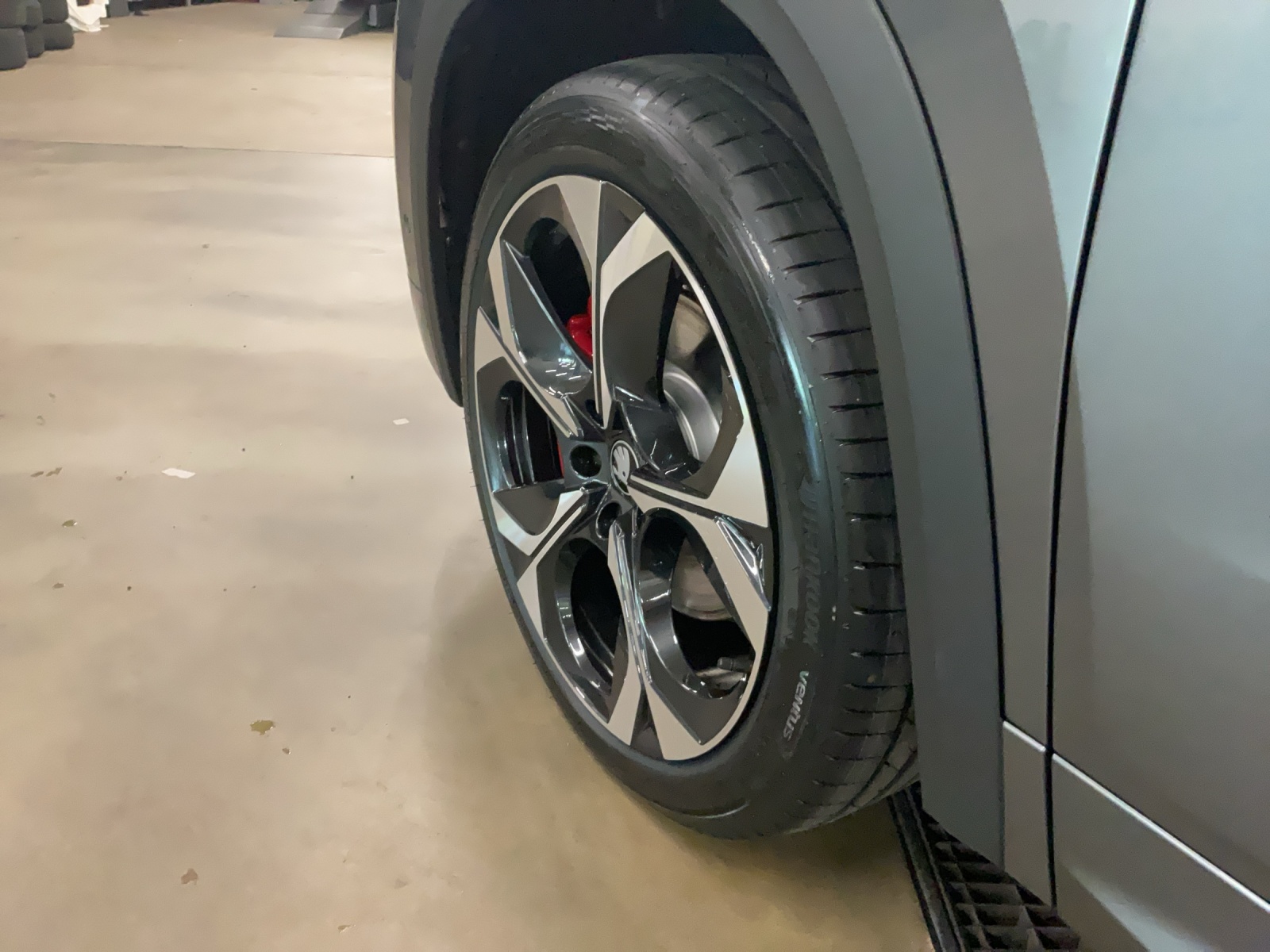 SKODA Kodiaq 2.0 TSI RS 4x4-image-13