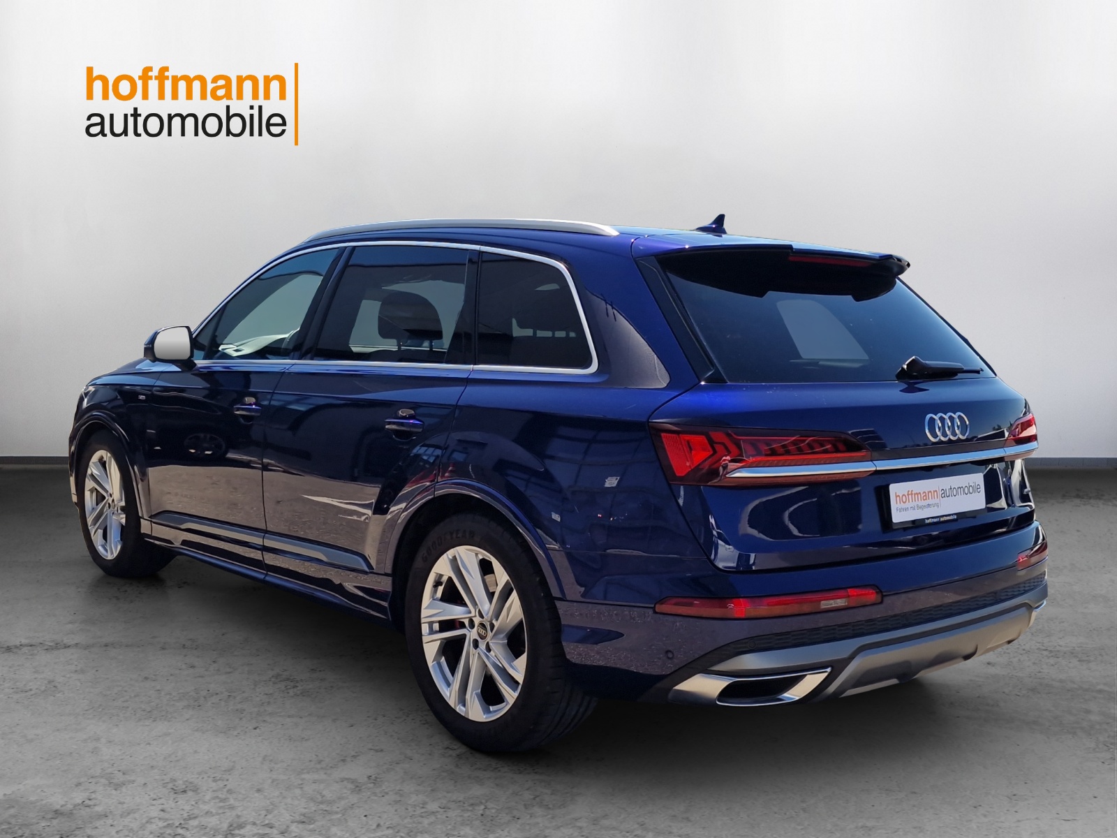 AUDI Q7 55 TFSI S Line quattro tiptronic-image-5