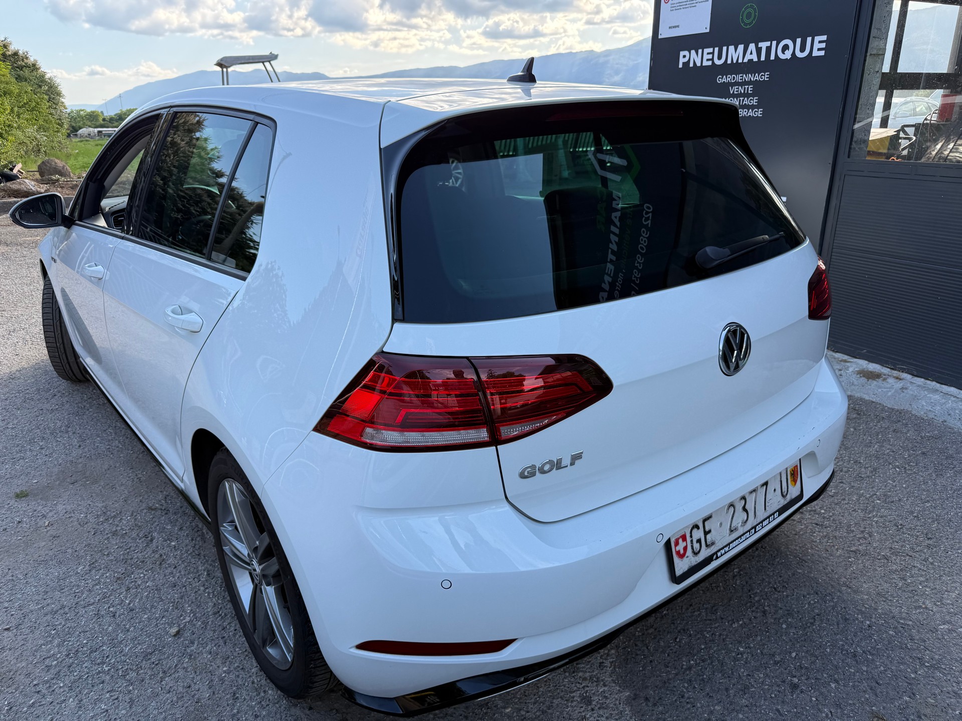 VW Golf 1.5 TSI R-Line EVO Comfortline-image-6