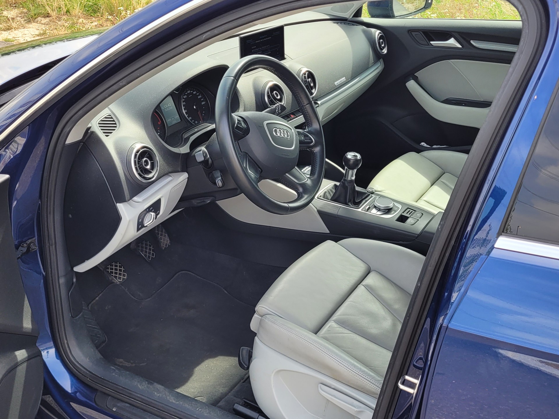 AUDI Sportback 2.0 TDI 150cv quattro-image-2