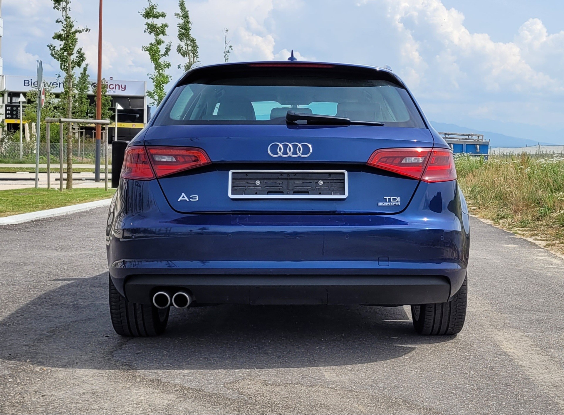AUDI Sportback 2.0 TDI 150cv quattro-image-3
