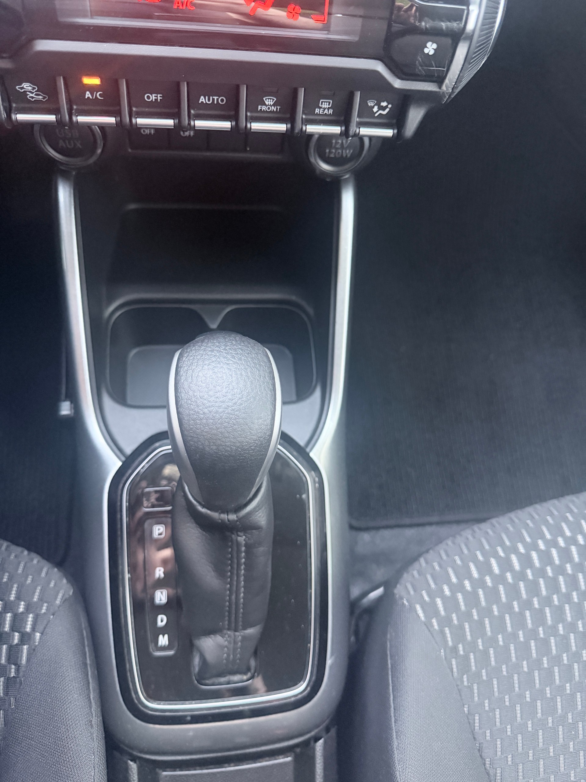 SUZUKI Ignis 1.2i Compact Top Hybrid CVT-image-10