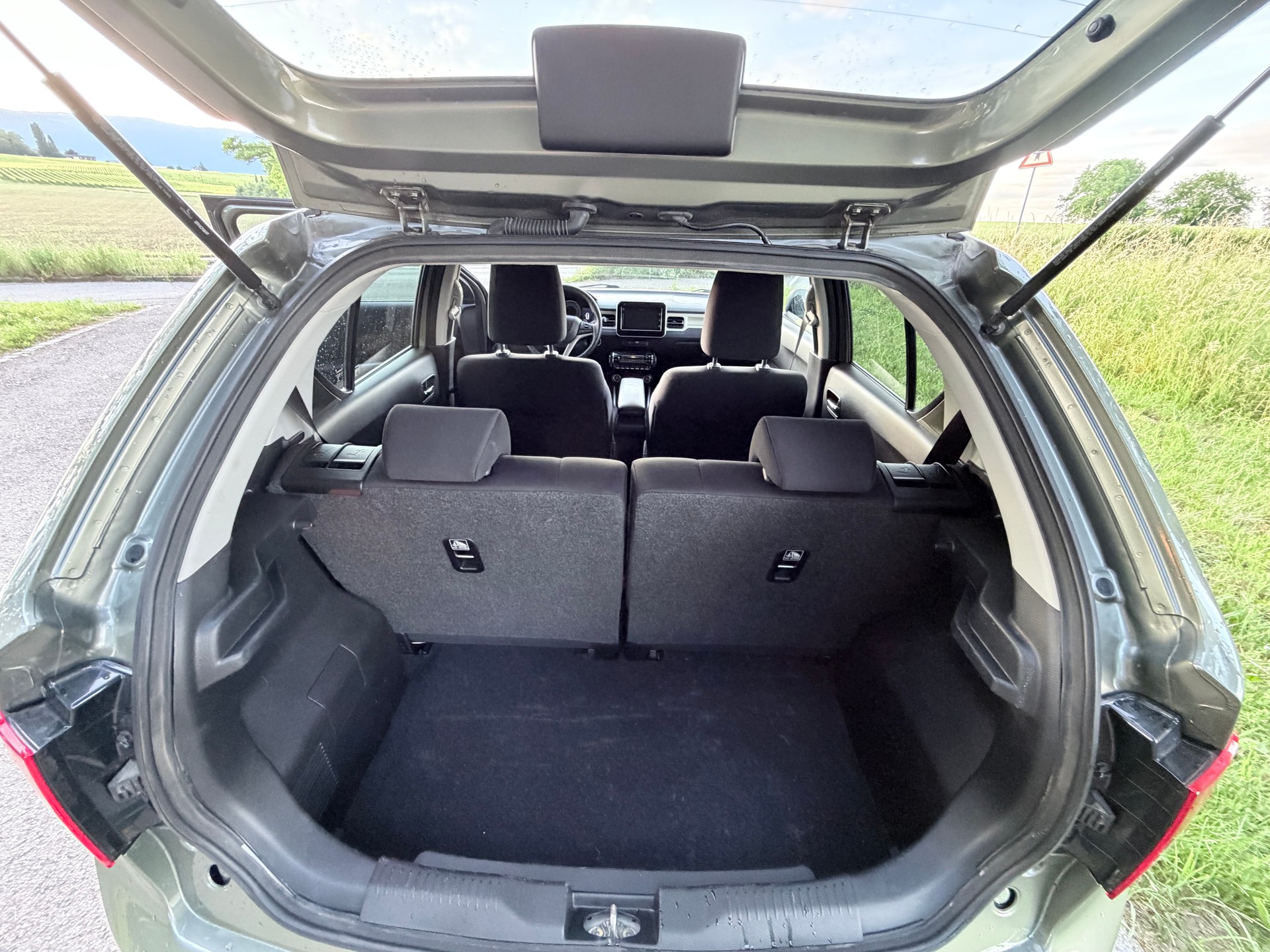 SUZUKI Ignis 1.2i Compact Top Hybrid CVT-image-13
