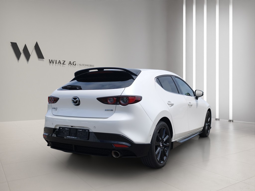 MAZDA 3 Hatchback 2.0 186 Rev. AWD Luxury-image-2