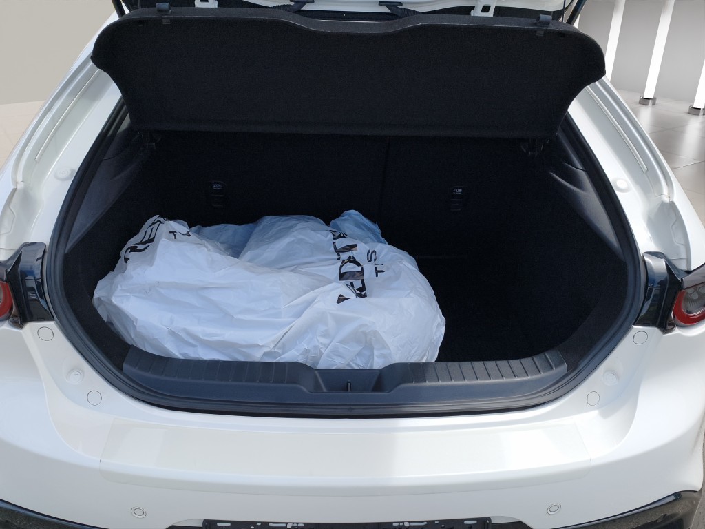 MAZDA 3 Hatchback 2.0 186 Rev. AWD Luxury-image-14