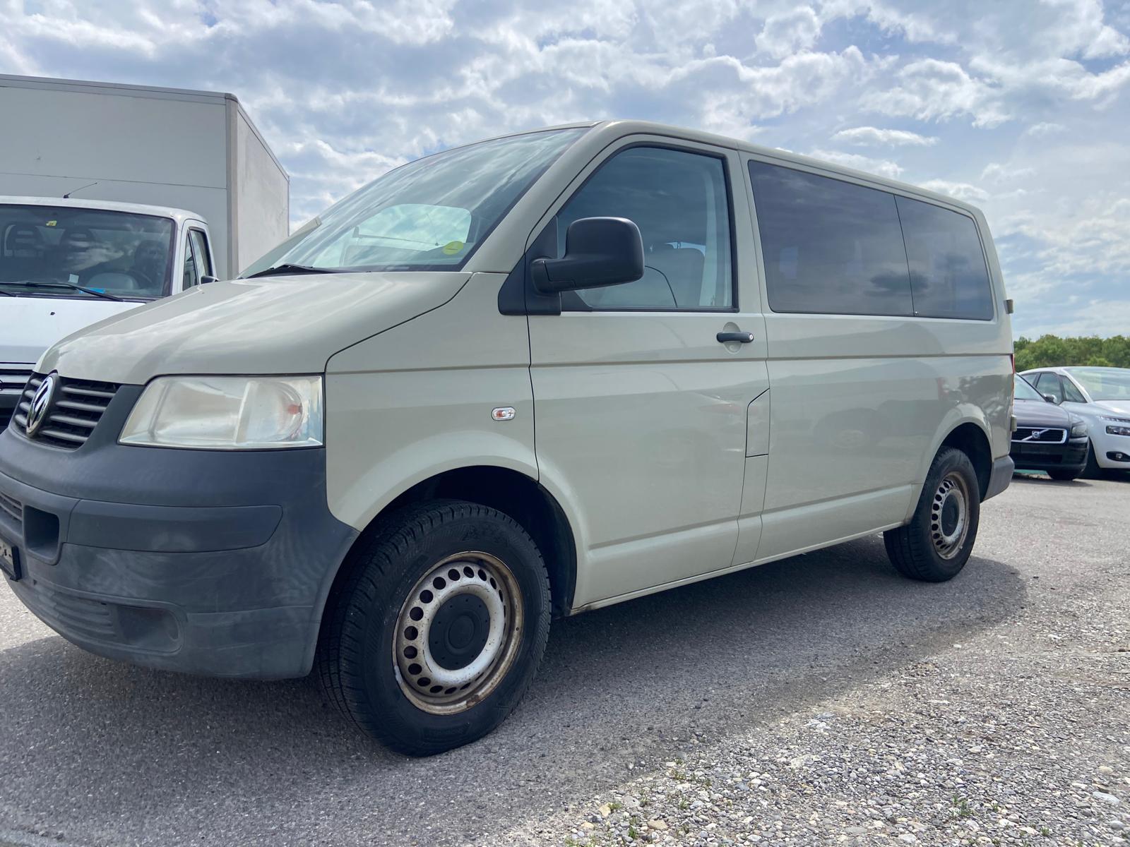VW Transporter **Prix Fixe**-image-2