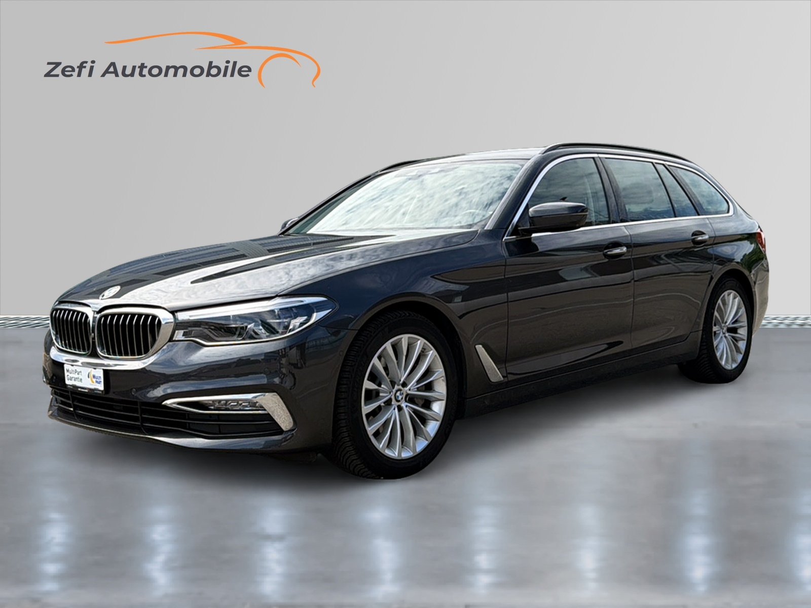BMW 530d xDrive Touring Luxury Line Steptronic-image-0